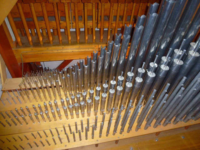 Knox organ pipes